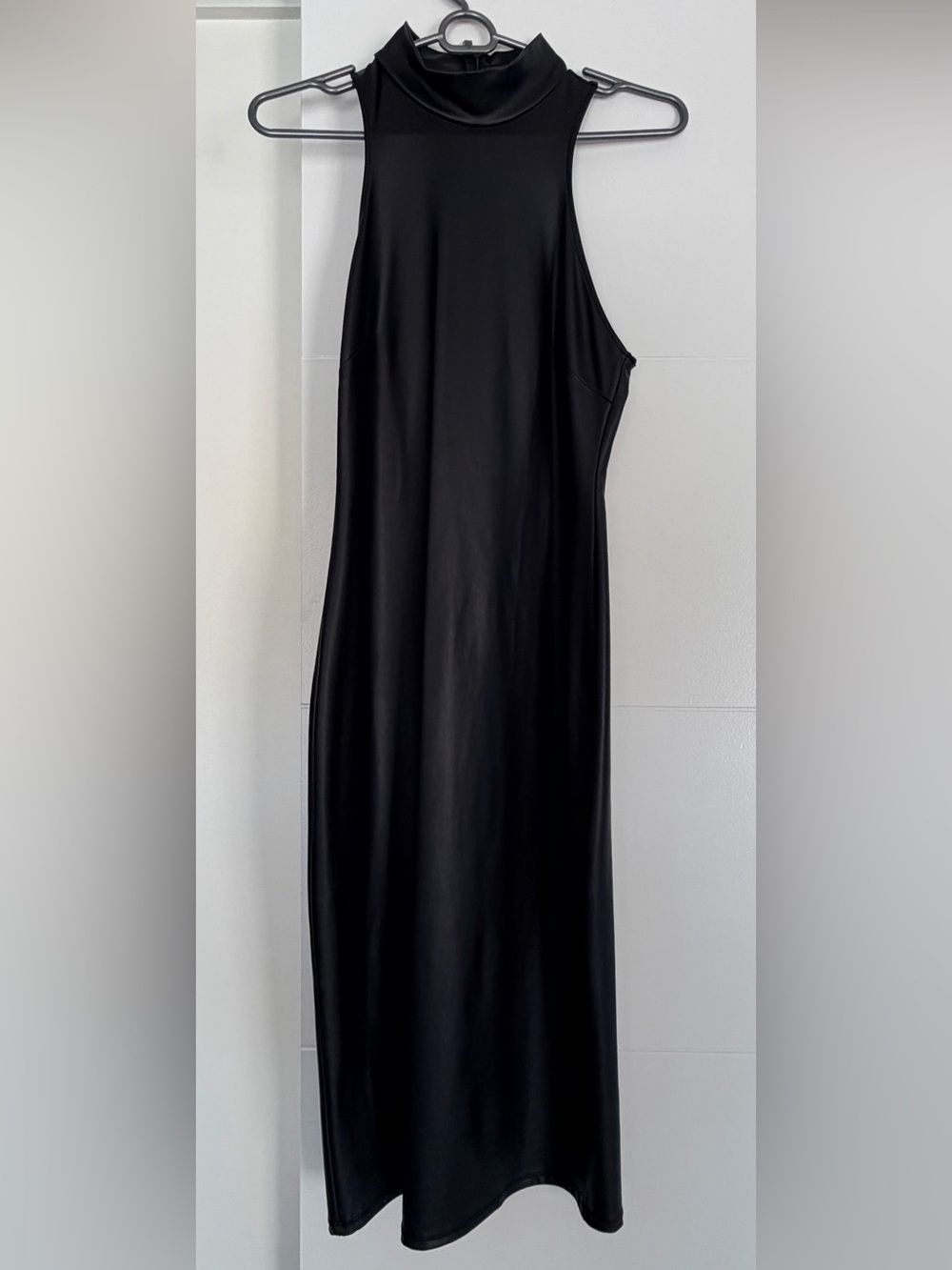 Forever 21 Sleek Black Pleatger Long Women's Dress - Minimalist Tank Dress